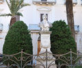 Corato - Monumento a Felice Cavallotti - Corso.jpg