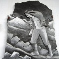 Courmayeur - Frazione Dolonne - Scultura su pietra.jpg