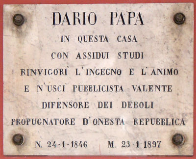 Desenzano del Garda - Lapide a Dario Papa.jpg