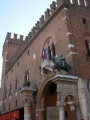 Ferrara - Palazzo Comunale - visto dal fianco.jpg