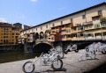 Firenze - Biciclette sul Ponte Vecchio.jpg
