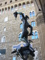 Firenze - La Loggia della Signoria - Il Perseo del Giambologna.jpg
