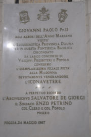 Foggia - Papa Giovanni Paolo II e Iconavetere.jpg