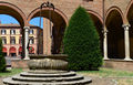 Forlì - Chiostro Basilica S. Mercuriale 4.jpg