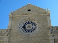 Gravina in Puglia - Cattedrale-rosone.jpg