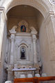 Gravina in Puglia - altare laterale Chiesa S. Maria delle Grazie.jpg