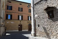 Gubbio - edicola votiva in via Dante.jpg