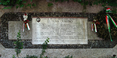 Inzago - Lapide a Quintino di Vona - Lapide commemorativa.jpg