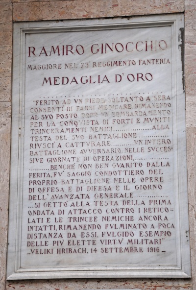 La Spezia - Piazza Ramiro Ginocchio - Maggiore del 73° reggimento fanteria.jpg