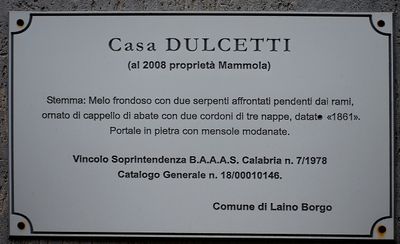 Laino Borgo - Casa Dulcetti - epigrafe.jpg