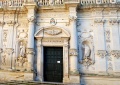 Lecce - Duomo dell'Assunta - facciata ordine inferiore.jpg