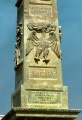 Lecce - Obelisco - dettaglio con iscrizione.jpg