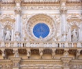 Lecce - Particolare della facciata della Basilica di S. Croce.jpg