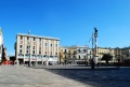 Lecce - Piazza Sant'Oronzo - con guglia.jpg