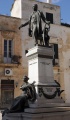 Lecce - Piazzatta Sigismondo Castromediano - Monumento.jpg