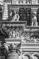 Lecce - capitelli barocco basilica S Croce.jpg