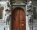 Milano - Casa degli Omenoni o Palazzo Leoni-Calchi - portale.jpg