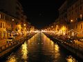 Milano - Illuminazione sul naviglio.jpg