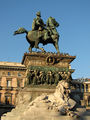Milano - Monumento a Vittorio Emanuele II.jpg