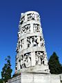 Milano - Tomba al cimitero monumentale.jpg
