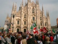 Milano - il duomo di milano - manifestazione del 25 aprile.jpg