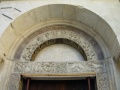 Modena - Porta della Pescheria - archivolto.jpg
