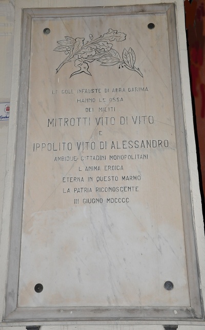 Monopoli - ai Militi Mitrotti e Ippolito - chiesa S. Francesco.jpg