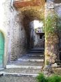 Montopoli di Sabina - Frazione Bocchignano - Vicolo a scalinata e sottoportico (1).jpg