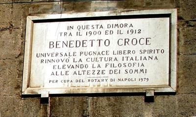 Napoli - Lapide a Benedetto Croce su Palazzo Filangieri.jpg