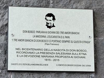 Nicolosi - Lapide a Don Bosco.jpg