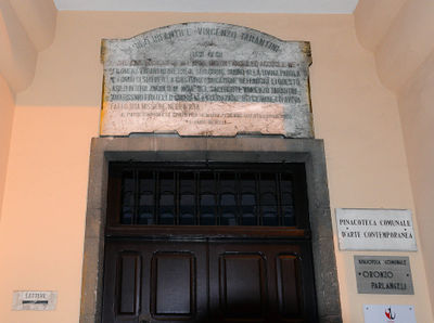 Novoli - Pinacoteca Biblioteca Oronzo Parlangeli ingresso.jpg