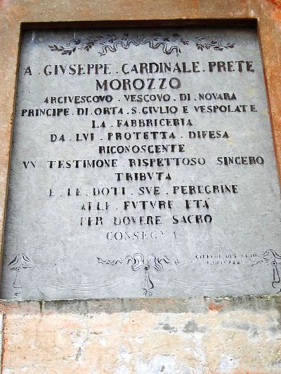 Orta San Giulio - Al Cardinale Giuseppe Morozzo - In riconoscenza.jpg