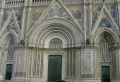 Orvieto - Duomo Portali.JPG
