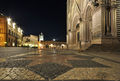 Orvieto - Piazza Duomo by night.jpg