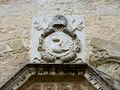 Otranto - Stemma papale - Cattedrale dell'Annunziata - portale laterale.jpg