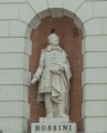 Pesaro - statua di G.Rossini.jpg