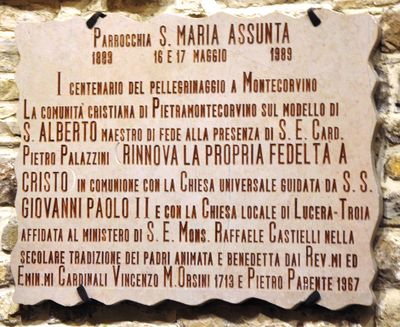 Pietramontecorvino - Lapide del I centenario del pellegrinaggio a Montecorvino.jpg