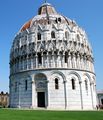 Pisa - Battistero - Campo dei Miracoli.jpg