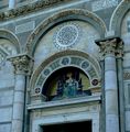 Pisa - Duomo di Santa Maria Assunta - Lunetta a mosaico.jpg