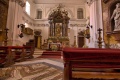 Portici - Cappella Reale - interno chiesa.jpg