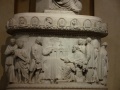Ravenna - Il Duomo - dettaglio monumento funebre.jpg