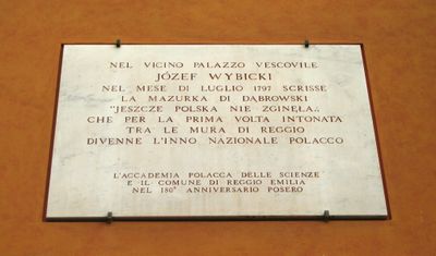 Reggio Emilia - Lapide in Piazza Prampolini.jpg