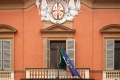 Reggio Emilia - municipio - particolare.jpg