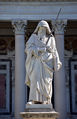 Roma - Basilica San Paolo Fuori le Mura statua 2.jpg