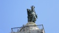 Roma - Colonna di Marco Aurelio - dettaglio statua Bronzea.jpg
