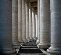 Roma - Colonnato di Piazza San Pietro.jpg