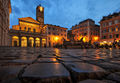 Roma - Piazza nell'ora blu.jpg