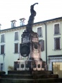 Roverbella - Monumento ai caduti.jpg