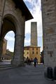San Gimignano - Piazza Duomo - Vista da Piazza Cisterna.jpg