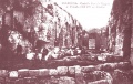 Siracusa - Castello Eurialo il 3° fossato cartolina antica primo 900 - studiosi all'interno del 3° fossato.jpg